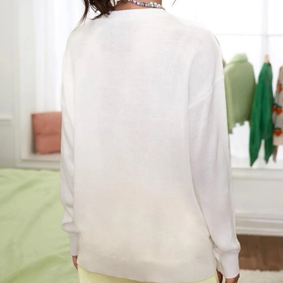 Smile Face White Sweater - Picture 2 of 3